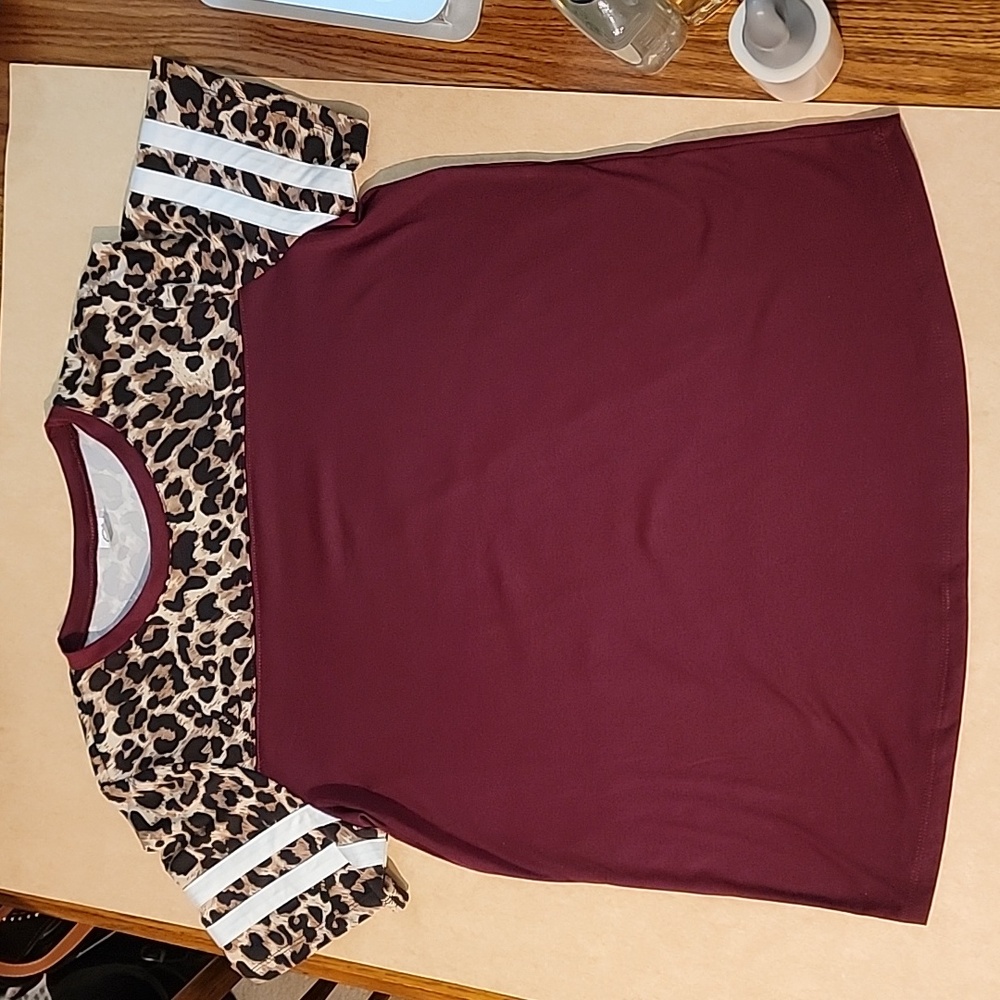 Burgandy and cheetah tshirt